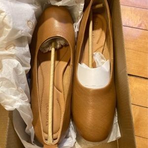 Børn Women’s 8.5 Leather Flats